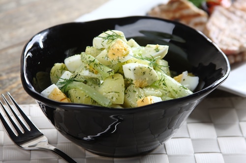 Sałatka ziemniaczana z selerem 