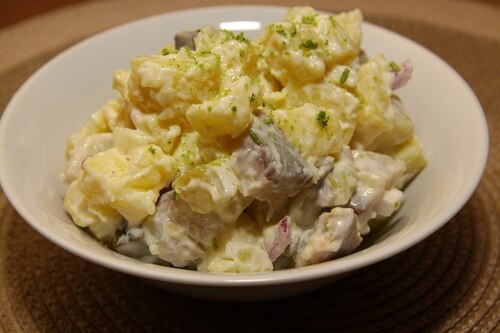 Sałatka ziemniaczana ze śledziami