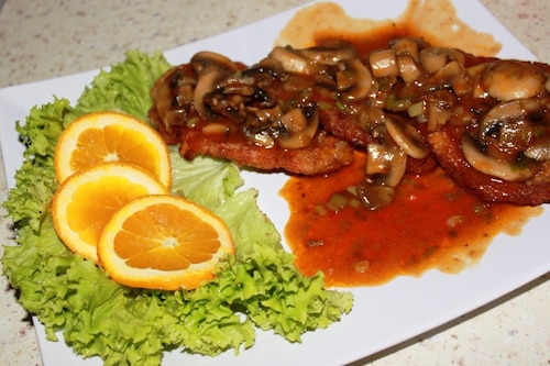 Schab z pieczarkami w sosie Chińskim