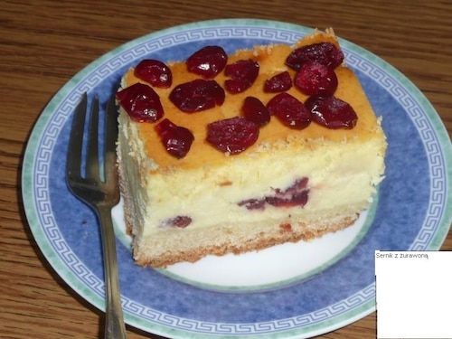 Sernik z żurawiną