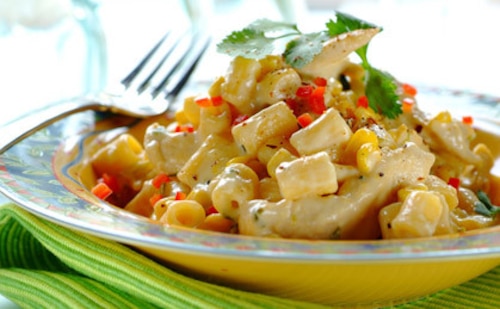 Makaron z kurczakiem i kukurydzą