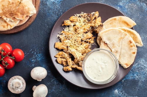 Przepis na Shoarma z kurczakiem i serem  Shoarma z kurczakiem i serem