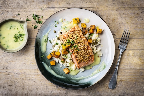 Przepis na Smażony łosoś z prażoną komosą, risotto i dynią Smażony łosoś z prażoną komosą, risotto i dynią