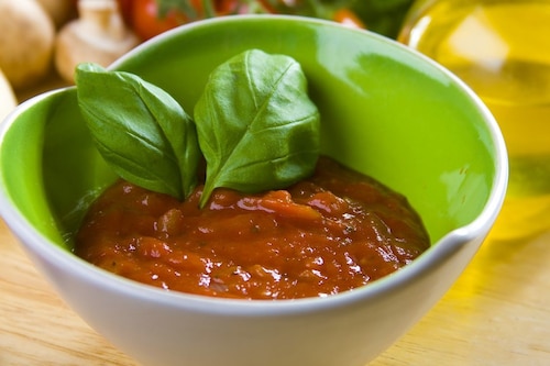 Przepis na Sos pomidorowy do pizzy – przepis podstawowy Sos pomidorowy do pizzy – przepis podstawowy