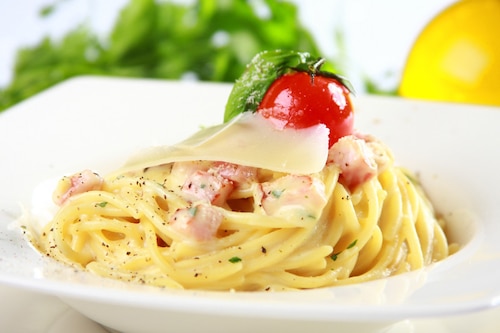 Przepis na Spaghetti a la carbonara Spaghetti a la carbonara