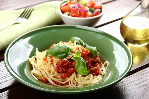 Przepis na Spaghetti Bolognese z cebulką Spaghetti Bolognese z cebulką