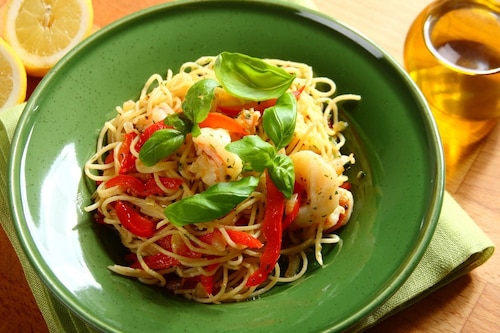 Przepis na Spaghetti z krewetkami i papryką Spaghetti z krewetkami i papryką