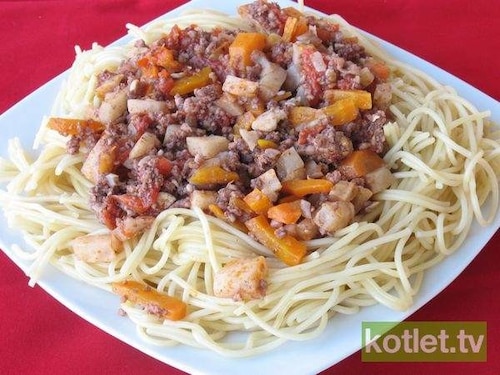Spaghetti z miesem mielonym