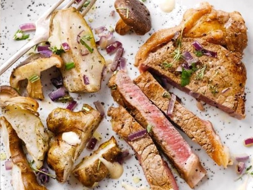 Stek z pieczonym topinamburem 