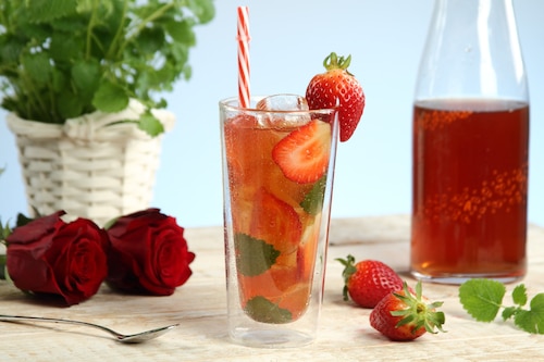 Przepis na Mrożona herbata z truskawkami – strawberry field Mrożona herbata z truskawkami – strawberry field