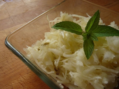 Surówka z białej kapusty