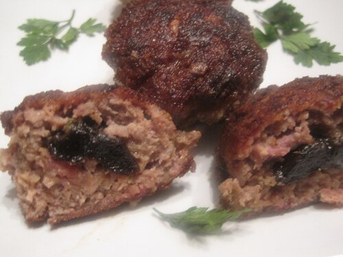 Przepis na Świąteczne mielone ze śliwką Świąteczne mielone ze śliwką