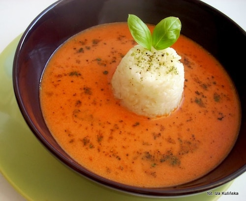  Szybka pomidorowa ziołami i ryżem 