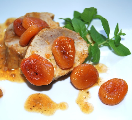 Szynka z karmelizowanymi morelami 