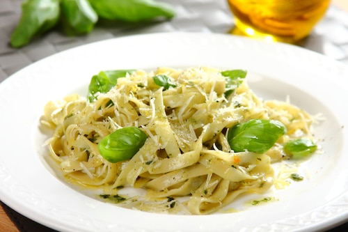 Przepis na Tagliatelle z pesto  Tagliatelle z pesto