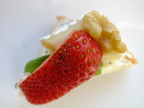 Przepis na Tartinki z camembertem Tartinki z camembertem