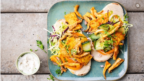 Turecki chlebek z wegetariańskim kebabem