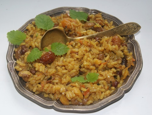 Wegetariański pilaw z bakaliami 