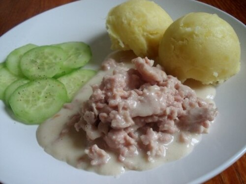 Przepis na Wieprzowina z sosem beszamelowym Wieprzowina z sosem beszamelowym