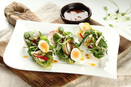 Wiosenna sałatka z rzodkiewką