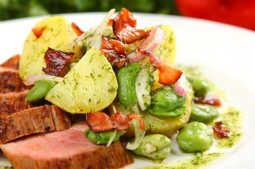 Przepis na Wiosenna sałatka ziemniaczana - VIDEO Wiosenna sałatka ziemniaczana - VIDEO