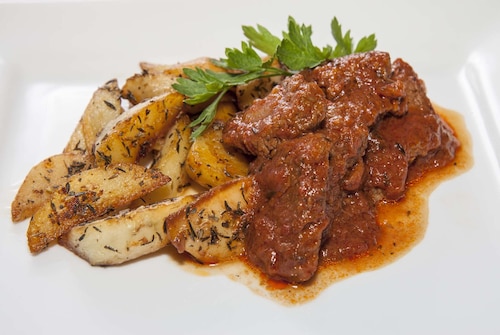 Przepis na Wołowina duszona w winie Wołowina duszona w winie