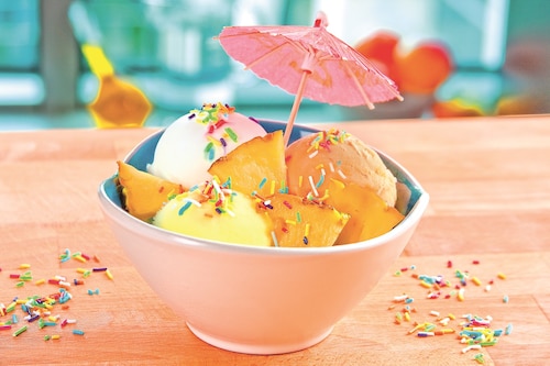 Przepis na Pyszne lody z owocami "Lodowa wyspa" Pyszne lody z owocami "Lodowa wyspa"