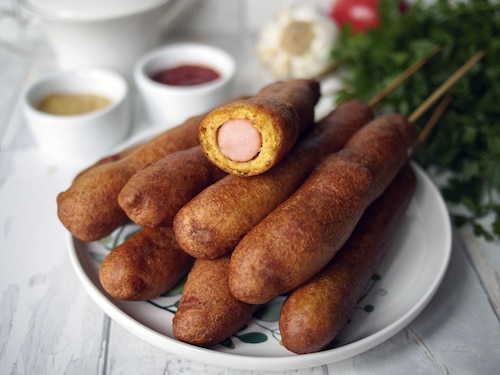 Przepis na Amerykańskie corn dogs Amerykańskie corn dogs