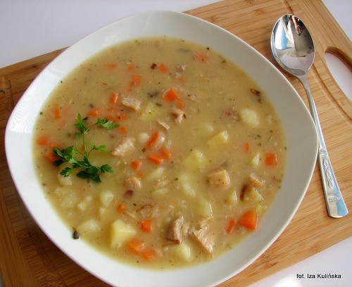 Zalewajka na żeberku 