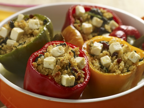 Przepis na Zapiekane papryki z kuskusem i fetą Zapiekane papryki z kuskusem i fetą