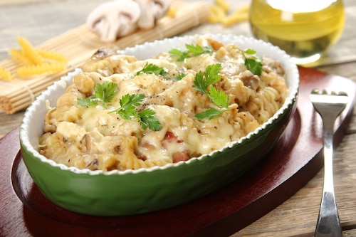 Zapiekane świderki z kiełbasą 