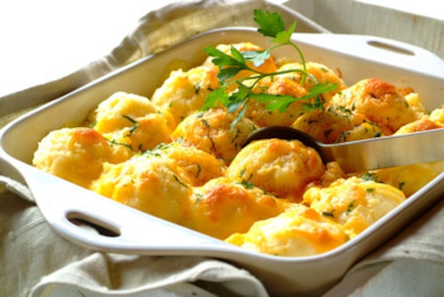 Zapiekane ziemniaki serowe