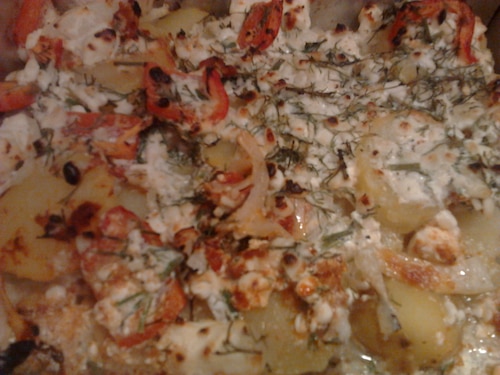 Przepis na Zapiekanka ziemniaczana z papryką i cebulą Zapiekanka ziemniaczana z papryką i cebulą