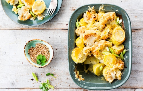 Przepis na Zapiekanka z ziemniakami i kalafiorem Zapiekanka z ziemniakami i kalafiorem