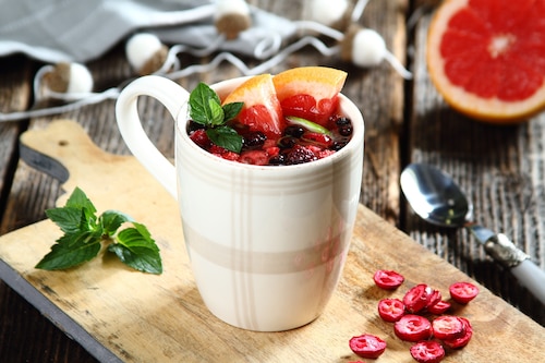 Zielona herbata z owocami liofilizowanymi