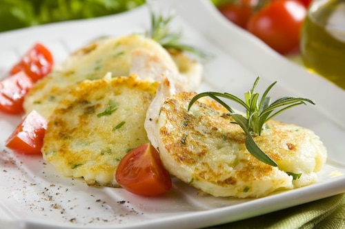 Przepis na Ziemniaczane rosti z rozmarynem    Ziemniaczane rosti z rozmarynem