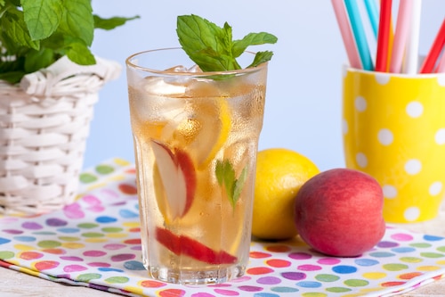 Przepis na Złota lemoniada herbaciana Złota lemoniada herbaciana