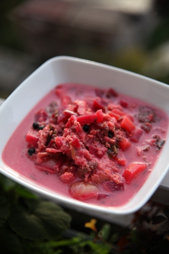 Zupa jarzynowa z buraczkami