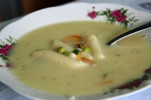 Zupa jarzynowa z makaronem