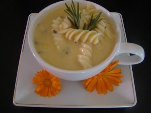 Zupa kurkowa z makaronem