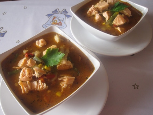 Zupa rybna  z ryb mieszanych i warzyw