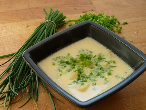 Zupa z młodych ziemniaków