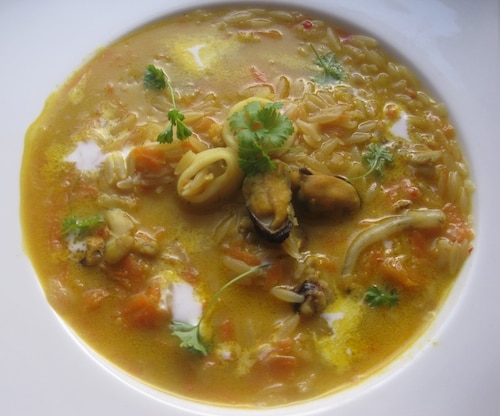 Przepis na Zupa z owoców morza na wschodnią nutę Zupa z owoców morza na wschodnią nutę