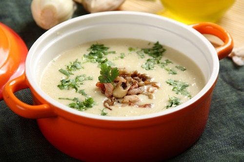 Przepis na Zupa ziemniaczano-pieczarkowa z boczniakami Zupa ziemniaczano-pieczarkowa z boczniakami