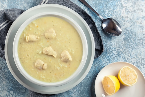 Zupa z kurczaka i cytryny