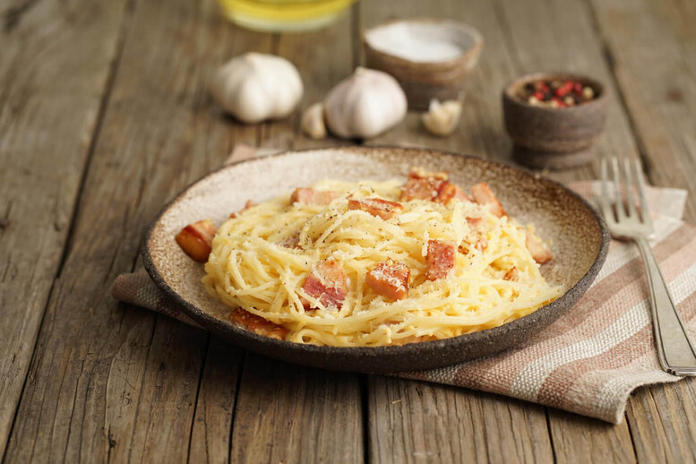 Jak podgrzać carbonarę? Jak odgrzać i czy można?