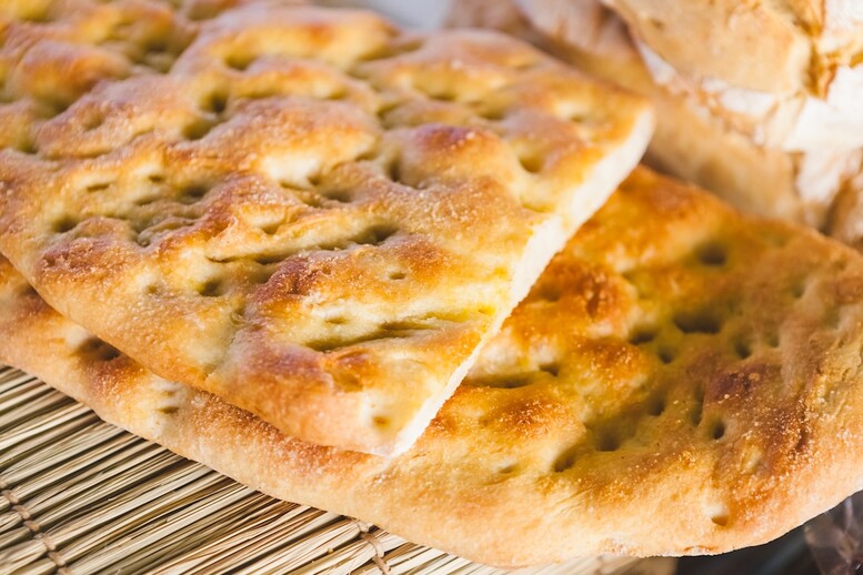 Schiacciata – chleb toskański. Co to? Przepis