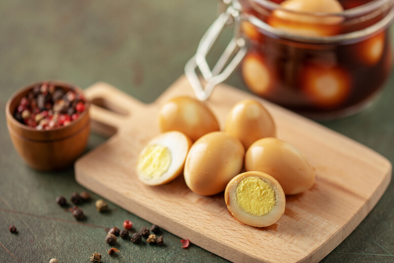 Jajka marynowane w sosie sojowym – przepis