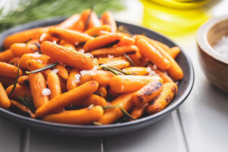 Pieczona marchewka w piekarniku – przepis