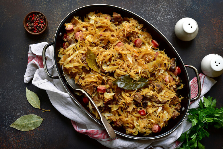 Po czym poznać zepsuty bigos? Jak smakuje?